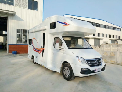 上汽大通V80C型房車